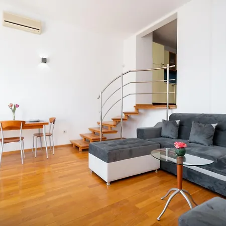 Sea Star Apartment *