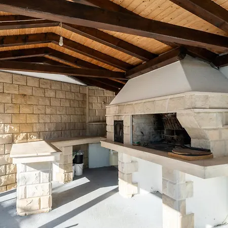 Apartment Sea Star Omis