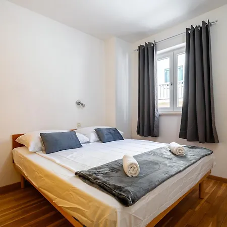 Sea Star Apartment *